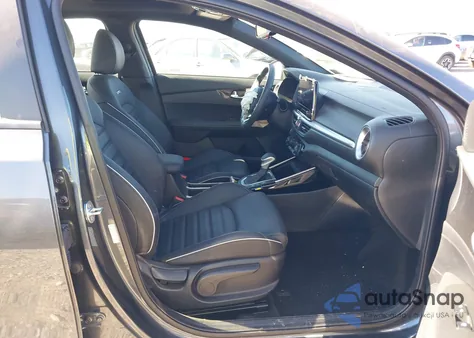 2024 Kia Forte Gt Line z USA, uszkodzony, nr VIN 3KPF54AD3RE741607